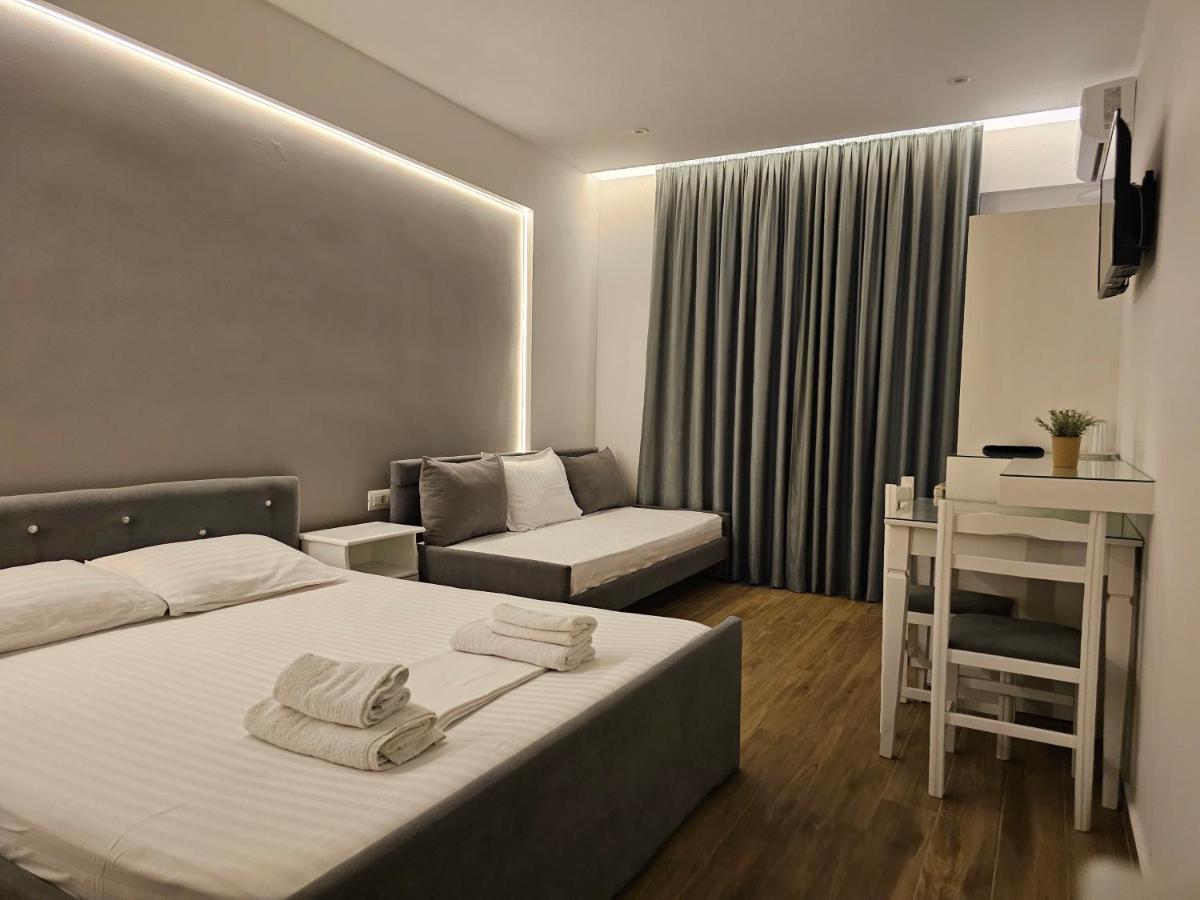Vila 31 Sarande Luaran gambar