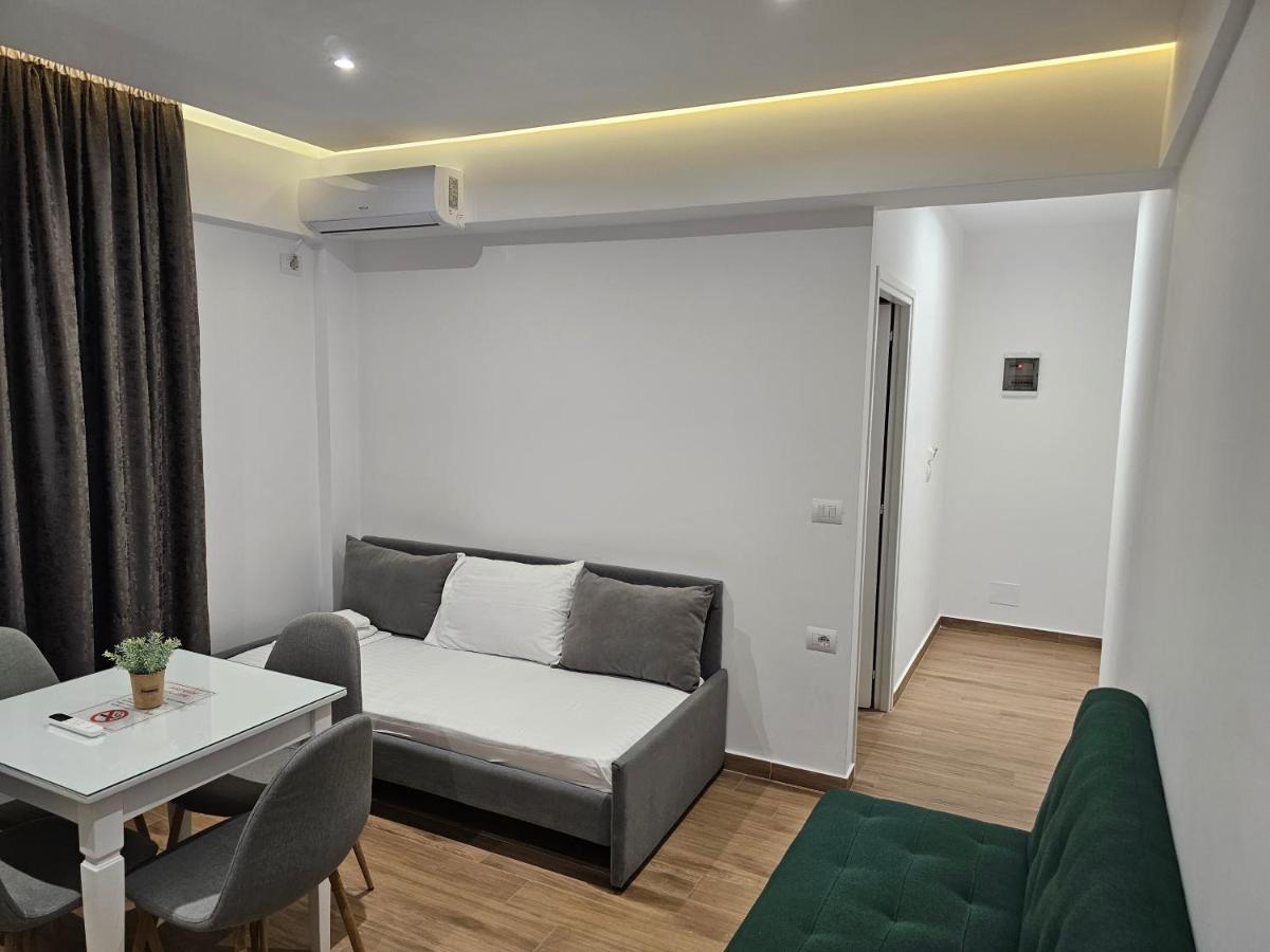 Vila 31 Sarande Luaran gambar